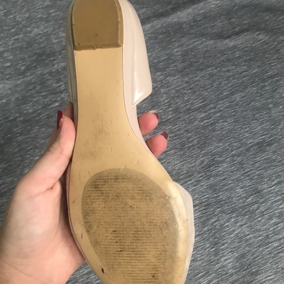 ❌Nine West Grey, Tan, & Black Suede Flats - Picture 5 of 7